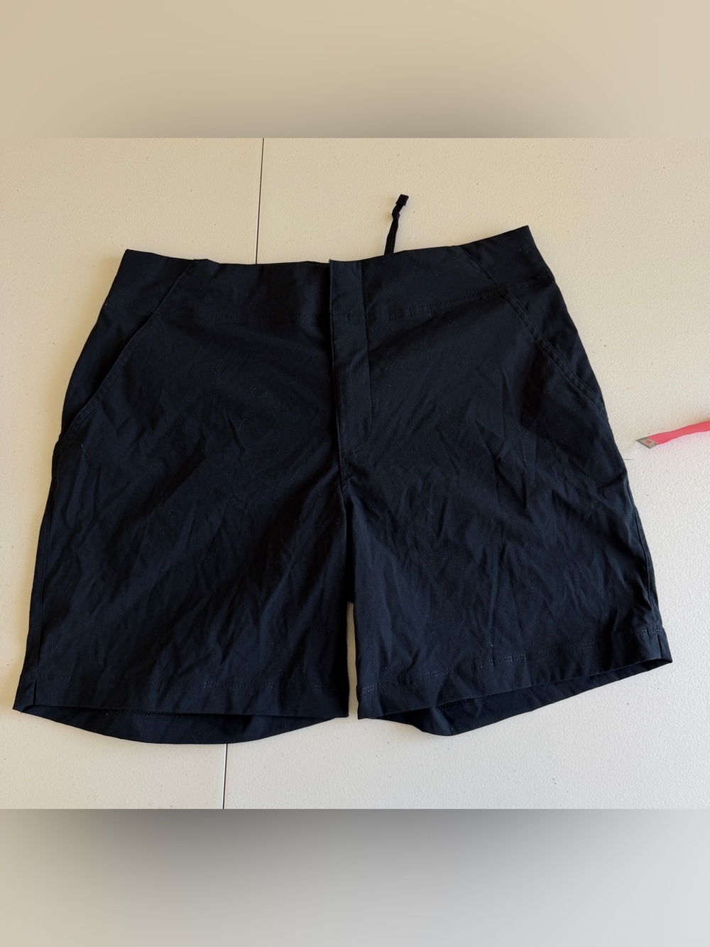 Columbia Black Hiking Outdoor Shorts women’s - 6L